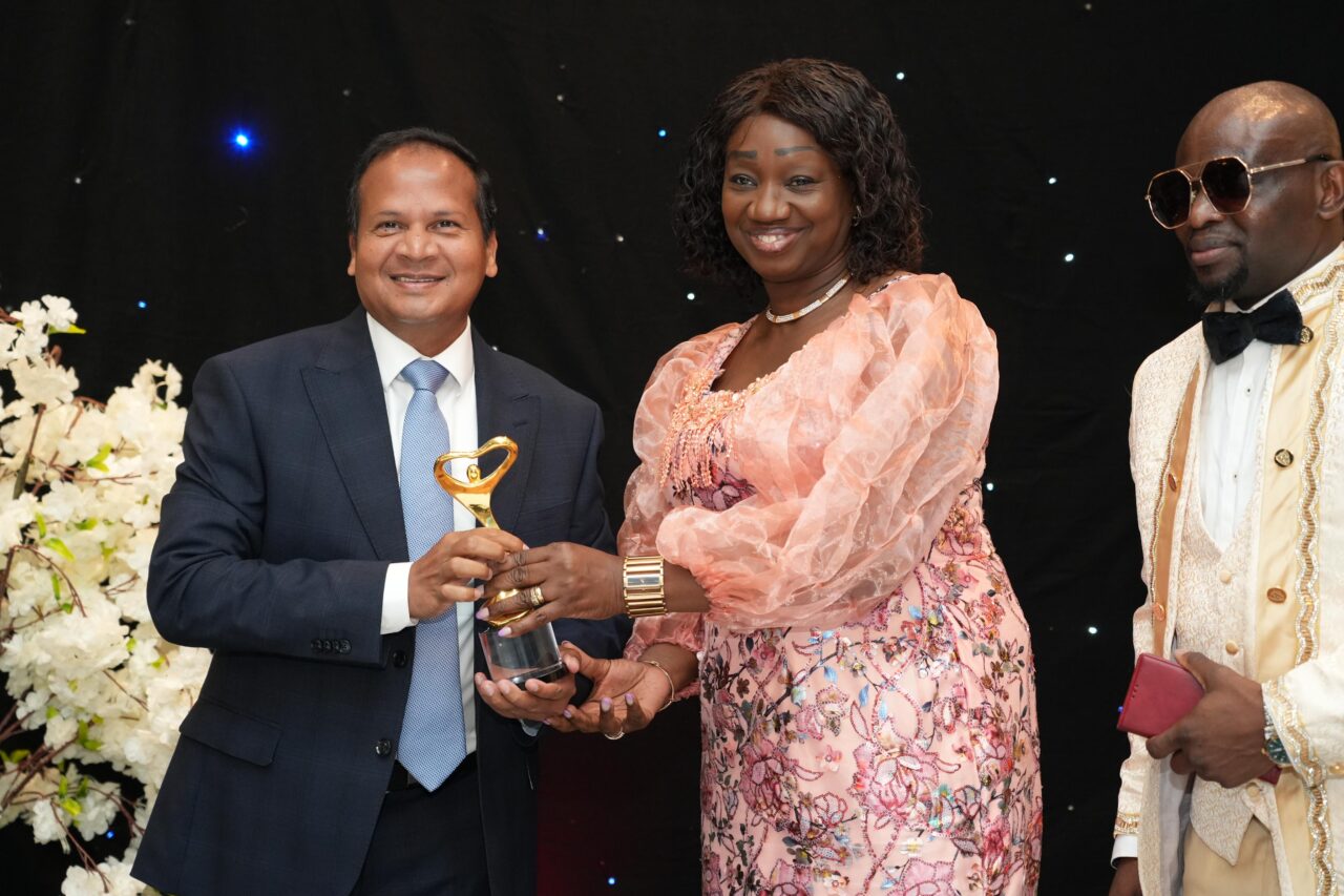 Dr. Ravi Kumar Receives EPRAUK 2025 Distinguished Visionary Academics ...